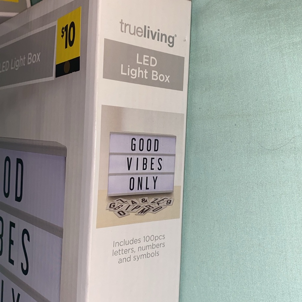 Bundle: LED Light Box & LED White Board - Picture 5 of 7